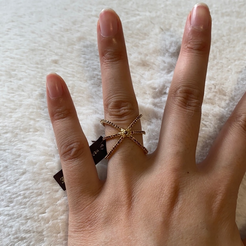 Henri Bendel Ring (Size 7)